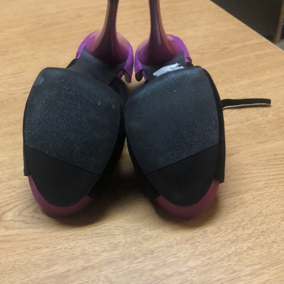 Black & fuchsia heels - Picture 4 of 6